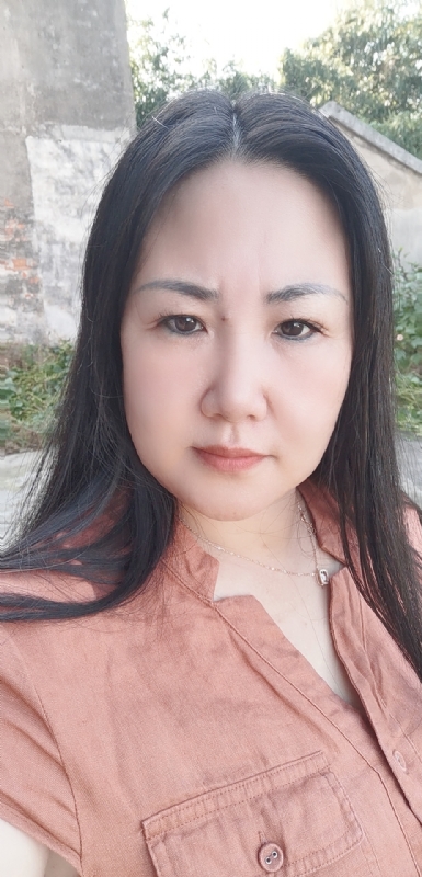 乖乖一女的第一张照片--百色相亲服务中心