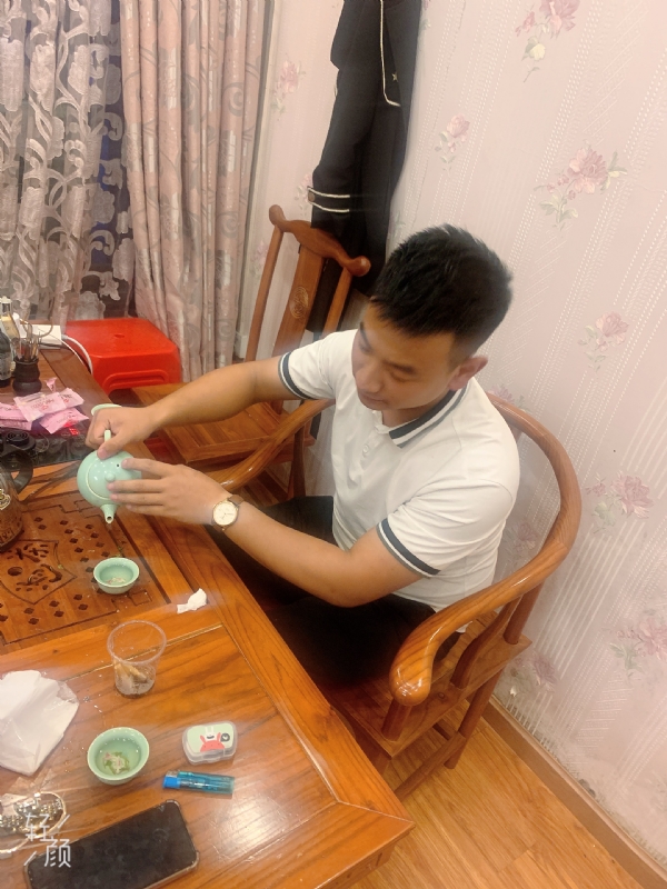 古有风琴的第一张照片--百色相亲服务中心