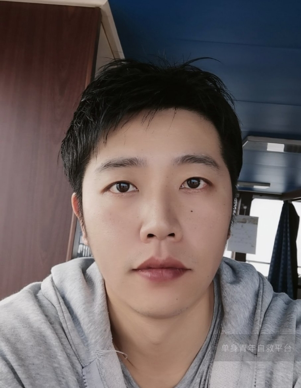 不太帅的男人的第二张照片--百色相亲服务中心