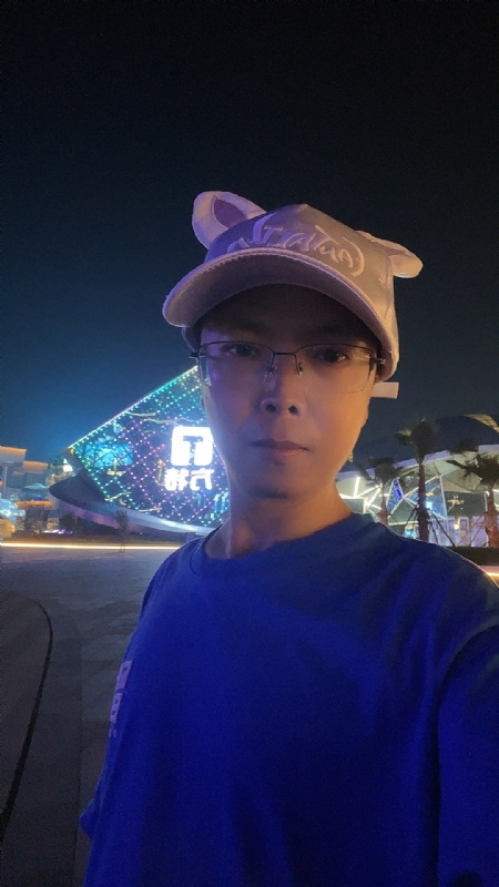 富贵使我们相遇的第一张照片--百色相亲服务中心
