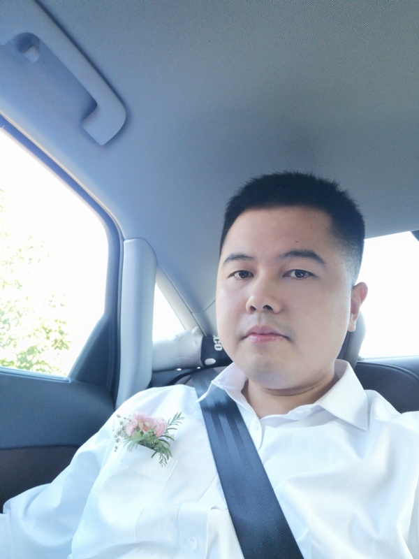 小阿郎的第一张照片--百色相亲服务中心