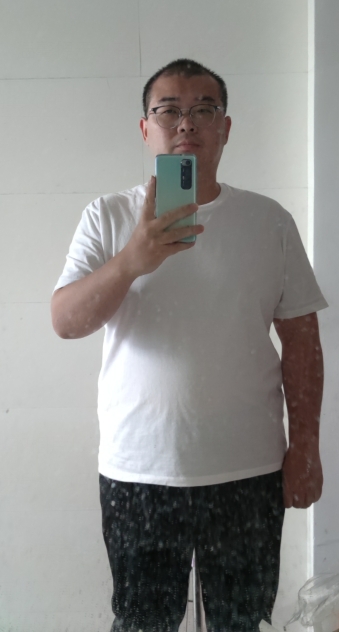 佛系胖子的第一张照片--百色相亲服务中心
