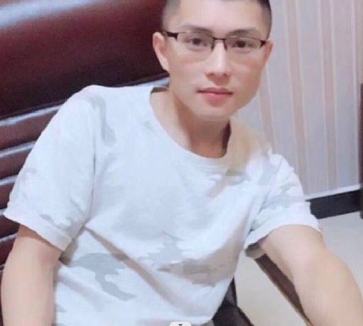 辉辉辉的第一张照片--百色相亲服务中心