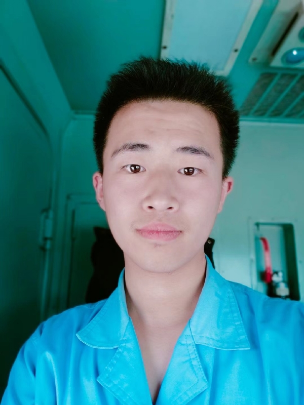生而为人的第一张照片--百色相亲服务中心