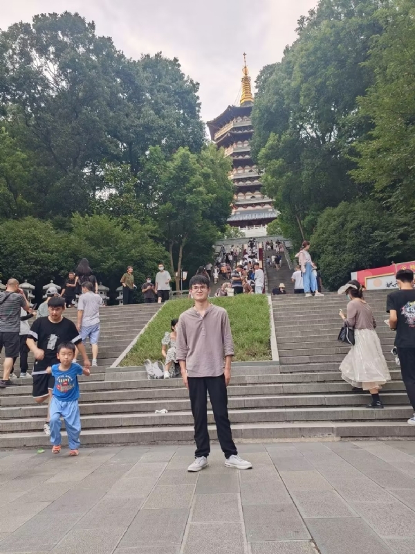 阳光男孩的第五张照片--百色相亲服务中心