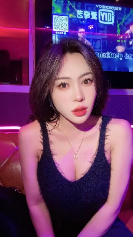 素素可月的第一张照片--百色相亲服务中心