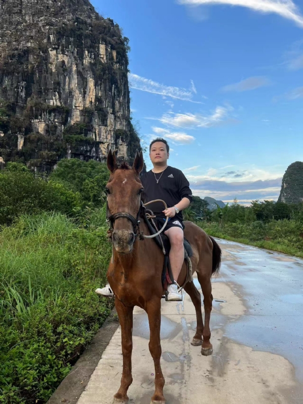 千度D雄的第七张照片--百色相亲服务中心