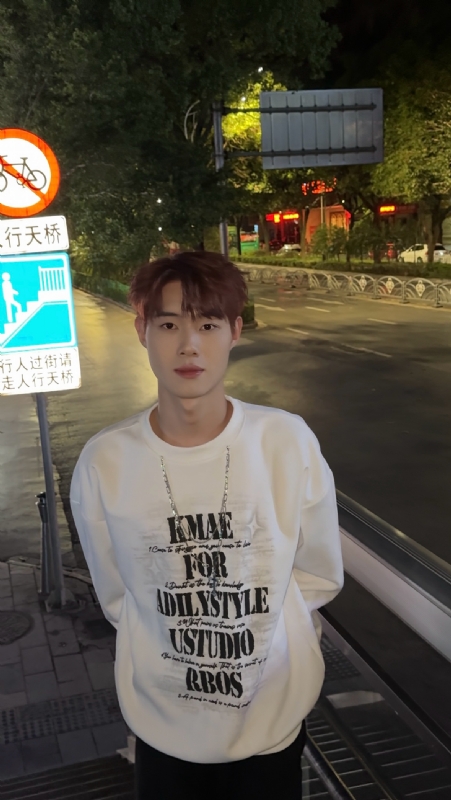 与宇的第一张照片--百色相亲服务中心
